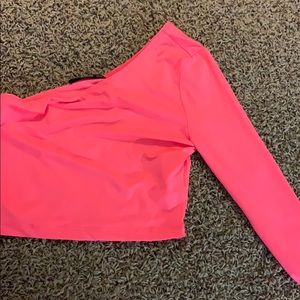 One shoulder top!
